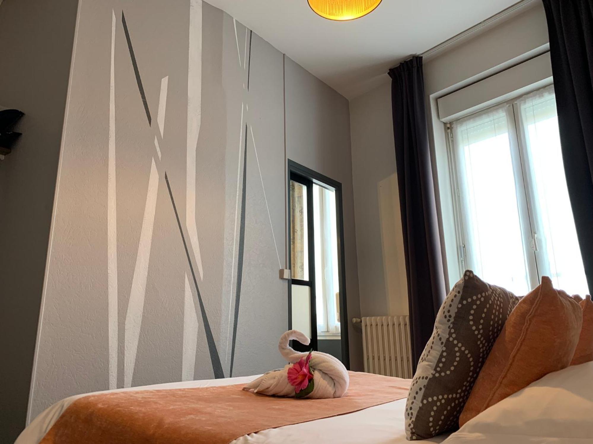 Hotel De France Citotel Рошвор Екстериор снимка