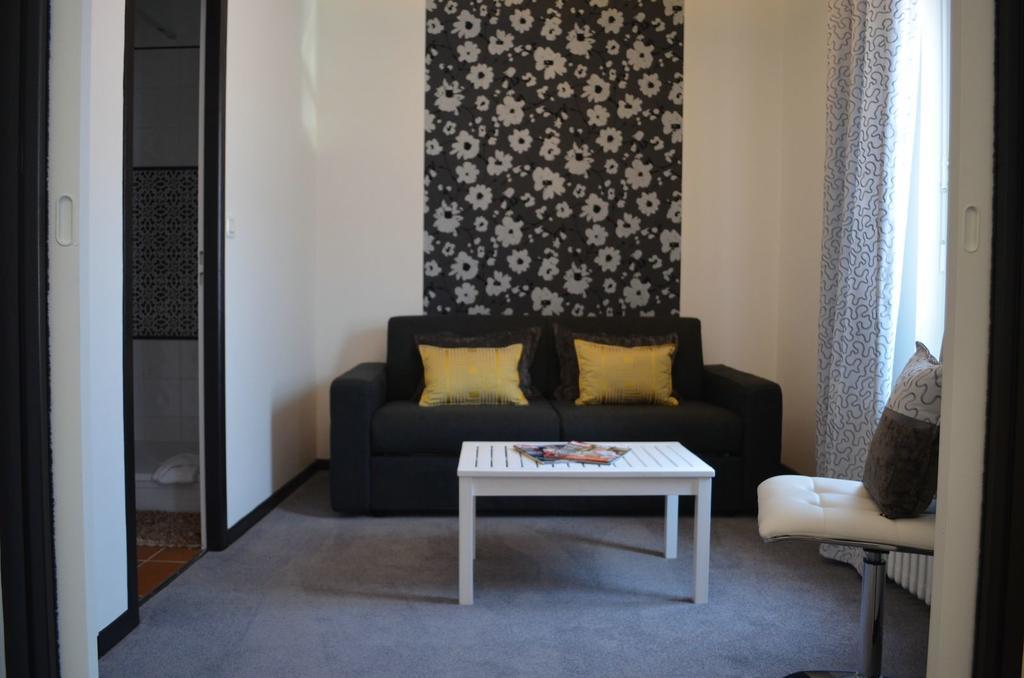 Hotel De France Citotel Рошвор Екстериор снимка